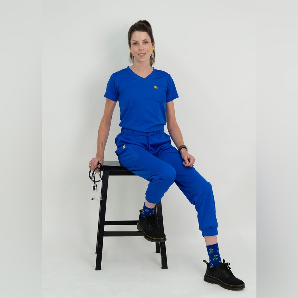 EXTRA SMALL Size Drifit Top and Jogger Scrub Set